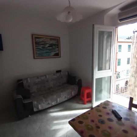 Casa Albarosa, 10 Min Walk Train Station, Free Parking. Apartman La Spezia Kültér fotó