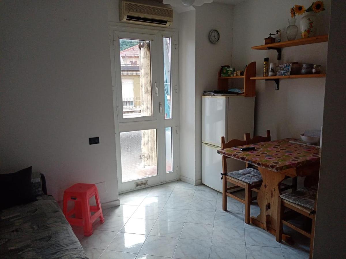 Casa Albarosa, 10 Min Walk Train Station, Free Parking. Apartman La Spezia Kültér fotó